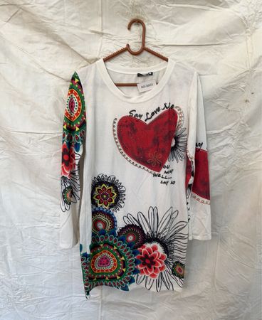 White Graphic T-Shirt with Heart and Floral Design