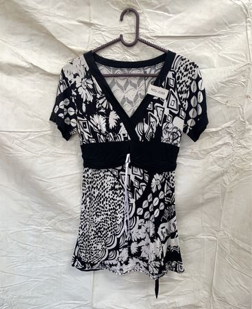 Black and White Patterned Top
