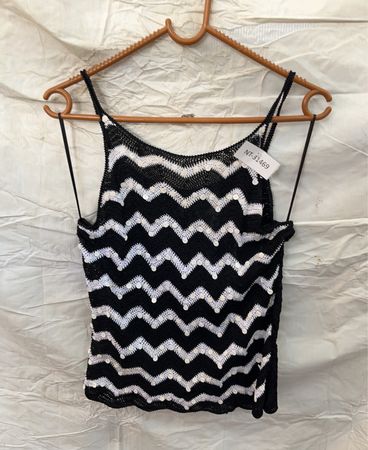Black and White Chevron Knit Top