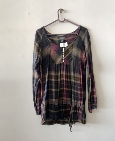 Plaid Long-Sleeve Top