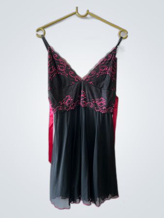 Black and Pink Nightgown