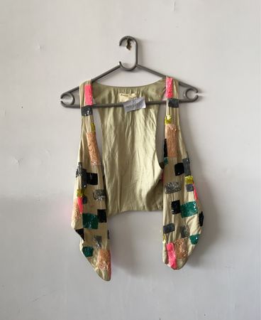 Rutzou Embellished Top