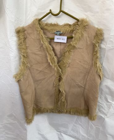 Oasis Fuzzy Vest