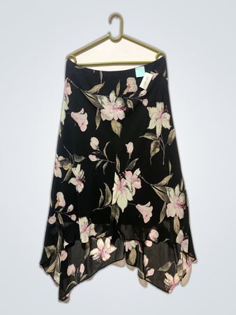 Jupe florale noire