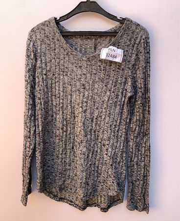 Gray Long-Sleeve Top
