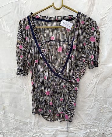 Reserved Blouse with Pink Floral Pattern
