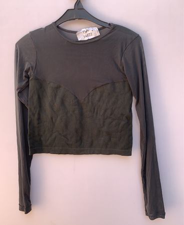 Long Sleeve Crop Top