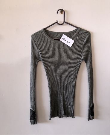 Grey Ribbed Knit Long Sleeve Sweater