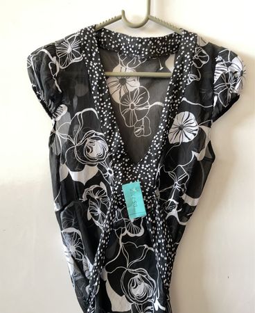 Unbranded Black and White Floral Printed Blouse