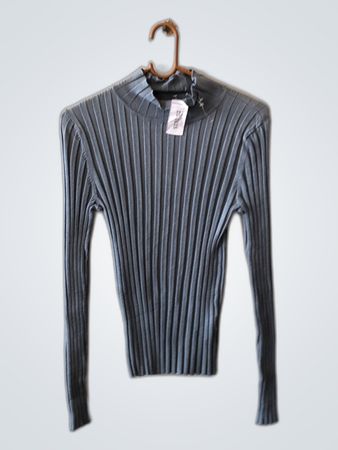 Ribbed Turtleneck Knit Top