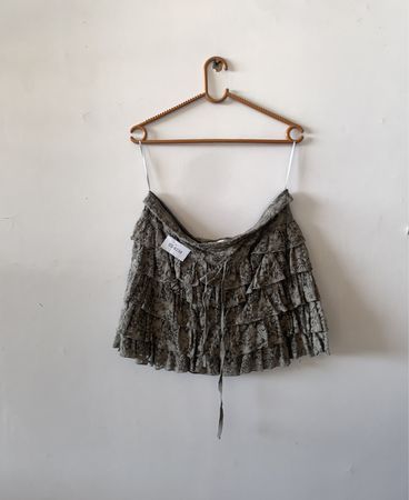 ONLY Ruffled Mini Skirt