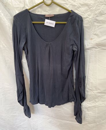Gray Long-Sleeve Top