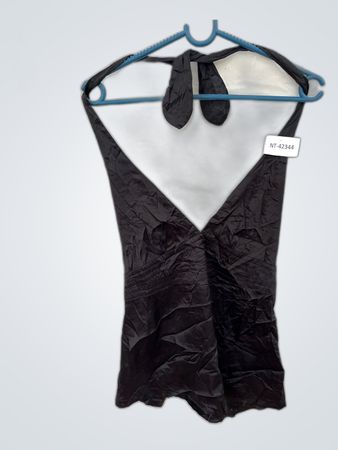 Vestido Preto Amassado com Alça Halter