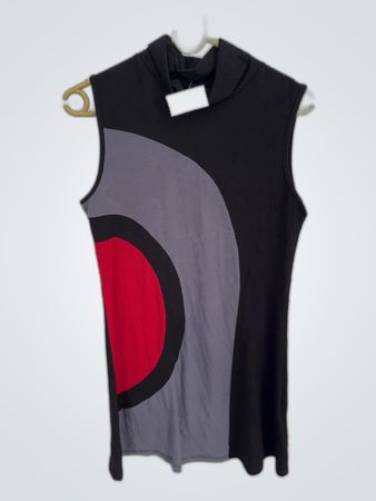 Sleeveless Hooded Top with Abstract Print