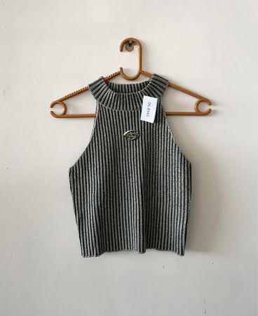GU Ribbed Sleeveless Top