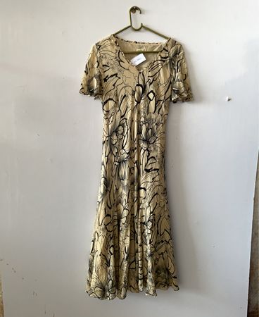 Vivelia Floral Print Midi Dress