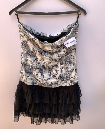 Women's Ruffled Top