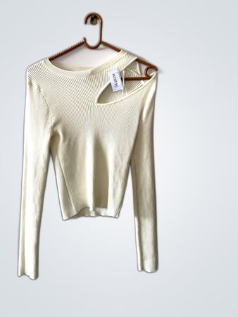 Guess Republic Cut-Out Knit Sweater