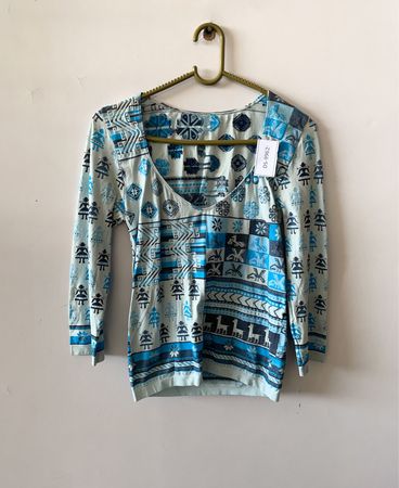 Long Sleeve Blue Patterned Top