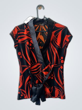 Appels Short Sleeve Top