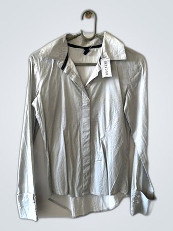 Gray Long-Sleeve Button-Down Shirt