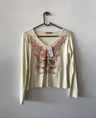 BruciaBaci Embroidered V-Neck Blouse