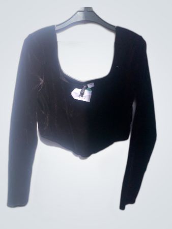 Black Long-Sleeve Top