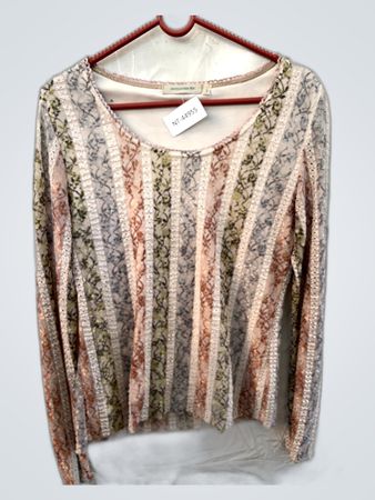 Jacqueline Rio Floral Lace Blouse