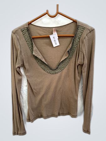 Ribbed Knit Long Sleeve Sweater with Beaded V-Neck