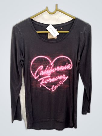 Levi's California Forever Graphic Long Sleeve T-Shirt