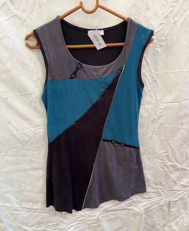 Cache Color Block Sleeveless Blouse