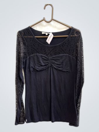 Koraline Black Lace Sleeve Blouse