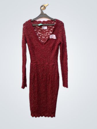 Faith Vintage Red Lace Long Sleeve Midi Dress