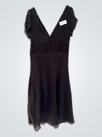 Duevaro Black V-Neck Lace Dress