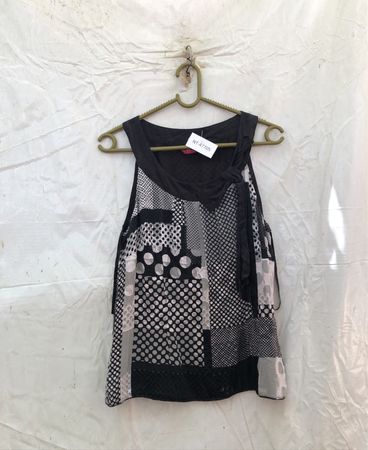 Monsoon Black and White Top
