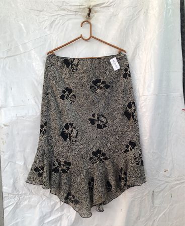 Unbranded Black and Beige Paisley Print Midi Skirt