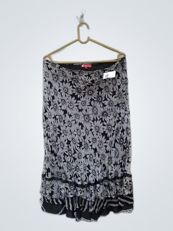 Arancha Floral Ruffled Skirt