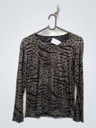 Leopard Print Long Sleeve Knit Top