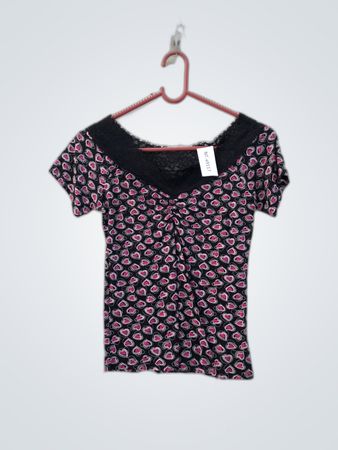 Urban Kibibi Heart Print Lace Trim Top