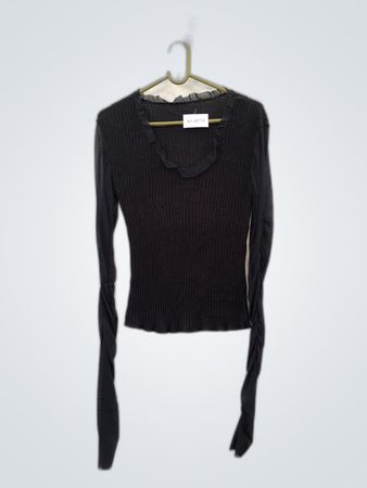 Unbranded Black Ruffled Long-Sleeve Knit Top