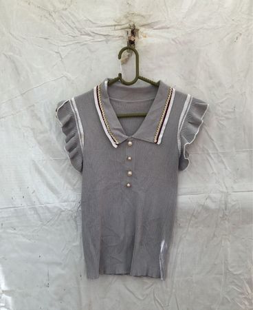 Unbranded Grey Ruffle Sleeve Knit Top