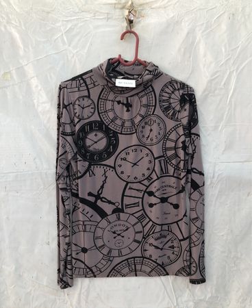 Riou Clock Print Long Sleeve Turtleneck Top