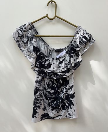 Blind Date Off-Shoulder Printed Blouse