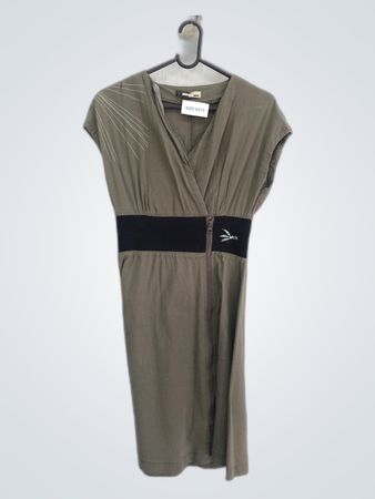 SKIT Sleeveless Wrap Dress