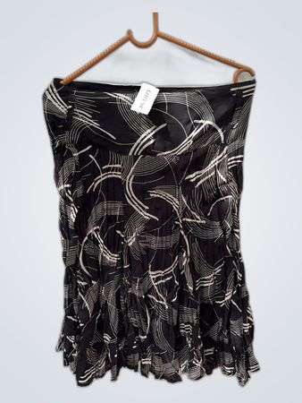 Black and White Ruffled Top