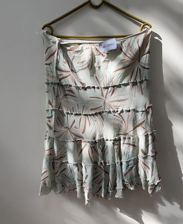 Tropical Pattern Ruffled Top