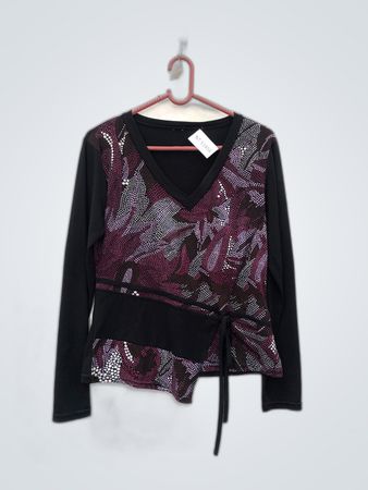 Women's Long Sleeve Top with Sequined Pattern