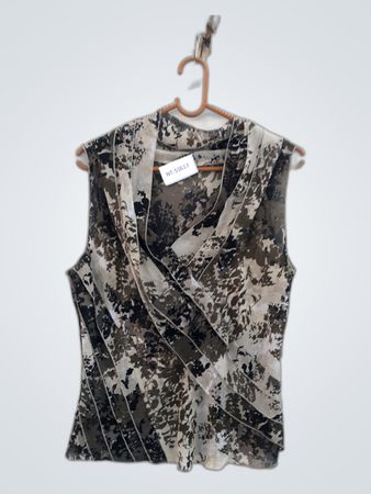 Unbranded Gray Camo Floral Sleeveless Top