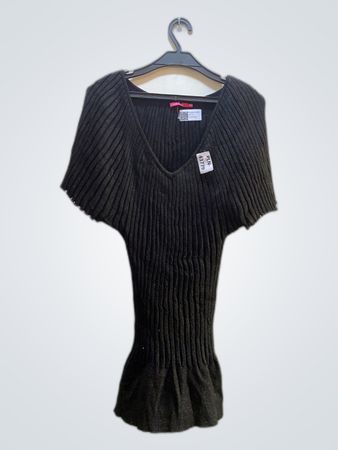 Reserved Black Ribbed V-Neck Batwing Sleeve Top