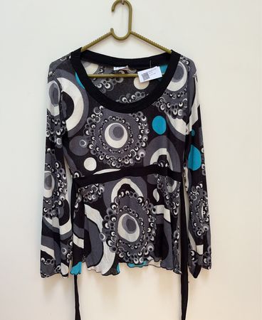 X-Mail Long Sleeve Top